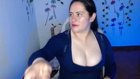jenny__777 online show from December 3, 10:56 pm