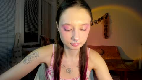 Jennifer Jenny Darling   online show from December 4, 7:23 pm