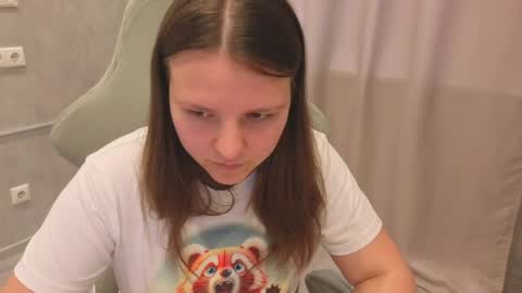 Jenny online show from June 5, 9:26 am