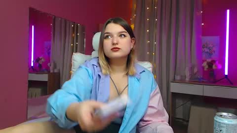 Snapshot of jenny_smitx chatting on March 1, 1:29 pm jenny_smitx online show from March 1, 1:29 pm