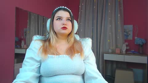 Snapshot of jenny_smitx chatting on February 12, 11:18 am jenny_smitx online show from February 12, 11:18 am
