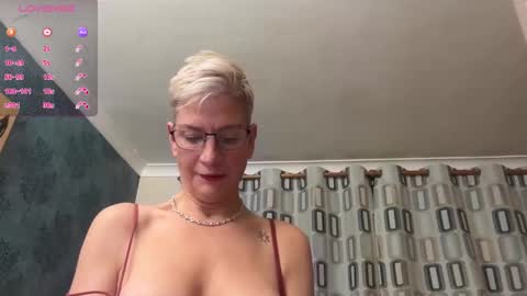JennyHazel online show from December 19, 8:23 pm