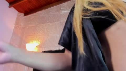  Jenny  online show from May 11, 4:04 pm