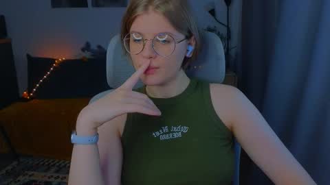  JessieVibes online show from October 24, 1:29 pm