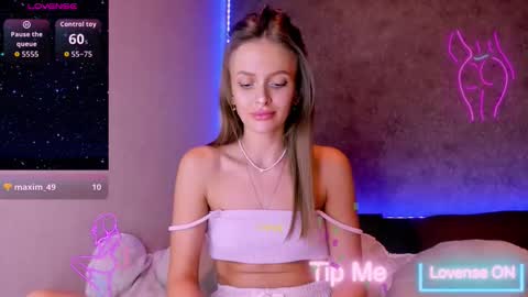 Jess online show from September 18, 9:46 pm