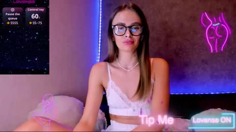 Jess online show from October 1, 9:20 pm