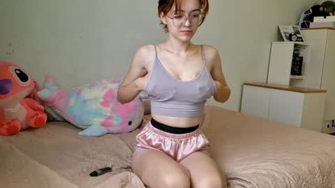 Snapshot of jessa_vibe chatting on October 5, 8:52 am Jessica but u can call me Jessa online show from October 5, 8:52 am
