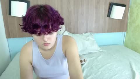 JessAndJade online show from September 24, 2:05 pm