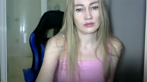 JessFox1 online show from December 26, 9:58 pm
