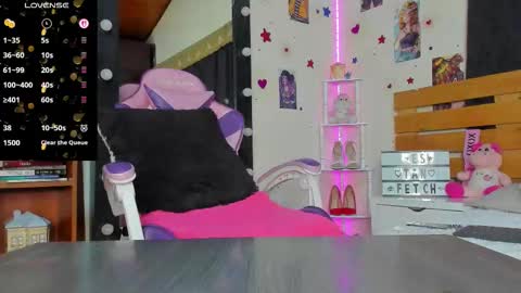 Snapshot of jessica_angel_sweet chatting on September 12, 11:34 pm online show from September 12, 11:34 pm