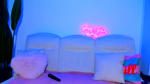 Jessy online show from February 23, 9:25 pm