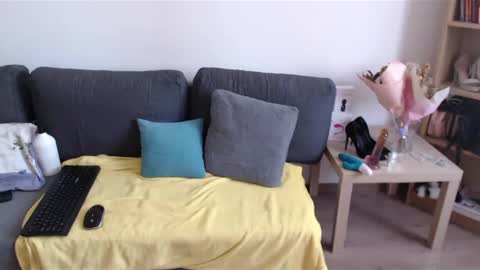 jessiemoony2024 online show from December 18, 7:04 am