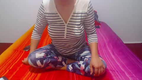 jessiestar3 online show from March 12, 12:31 am