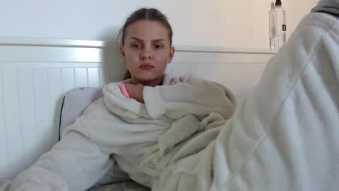 Snapshot of jessiexryan chatting on September 28, 1:27 pm jessieryan online show from September 28, 1:27 pm