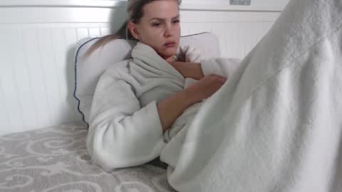 jessieryan online show from February 21, 6:36 am