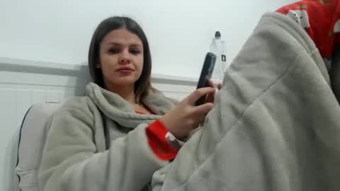 Snapshot of jessiexryan chatting on January 8, 5:27 am jessieryan online show from January 8, 5:27 am