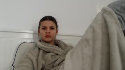 Snapshot of jessiexryan chatting on January 6, 7:20 am jessieryan online show from January 6, 7:20 am