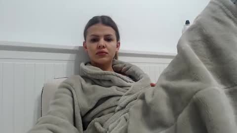 Snapshot of jessiexryan chatting on January 18, 4:59 am jessieryan online show from January 18, 4:59 am