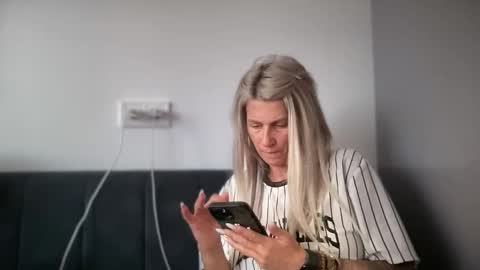 Snapshot of jessye_vega chatting on October 20, 2:20 pm Jessye online show from October 20, 2:20 pm