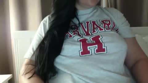 Snapshot of jessyqueen55 chatting on February 2, 5:26 pm OnlyJessy online show from February 2, 5:26 pm