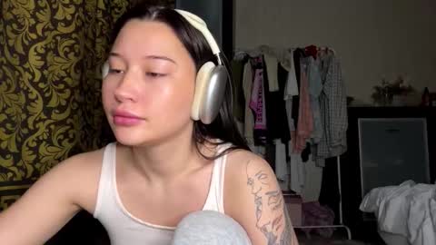 Lynn online show from November 18, 6:36 am