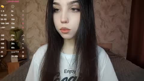 I am Gina ntmu Lets hit 10 Thumbs Up together online show from April 8, 9:22 am