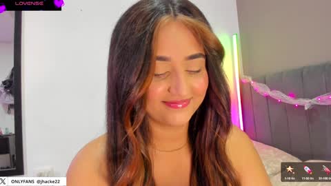 jhackelin  My independent account online show from December 12, 1:21 am