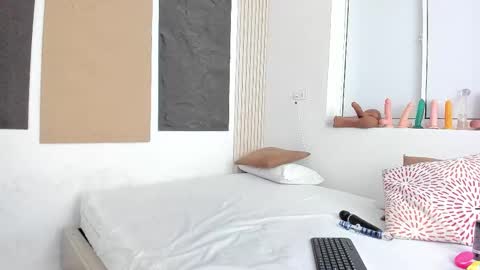 jheremy_wen online show from January 15, 3:34 am