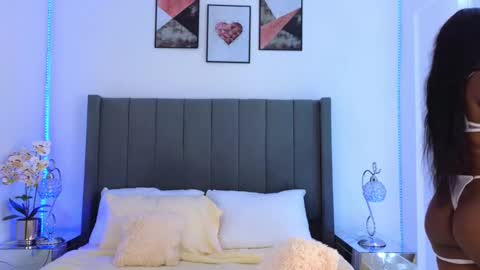 jiah online show from February 13, 11:58 pm