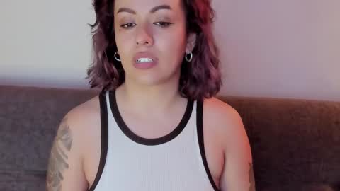 Johana              online show from February 25, 12:03 am