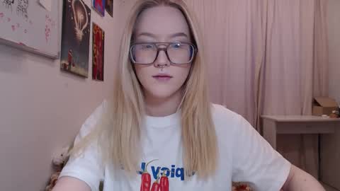 joan_kiss online show from February 14, 12:07 pm