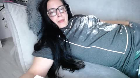 Jo online show from November 9, 5:09 pm