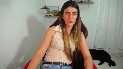 Jocelyn Rosse online show from December 4, 7:23 pm