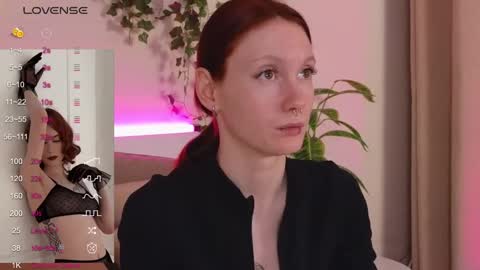 Snapshot of joe___joe chatting on December 24, 4:22 am Joe online show from December 24, 4:22 am