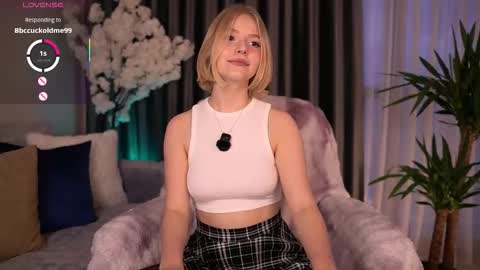 Paula online show from September 12, 2:45 am