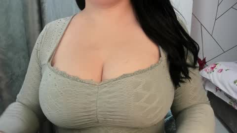 Snapshot of jolenekiss chatting on December 23, 10:53 am Jolene online show from December 23, 10:53 am