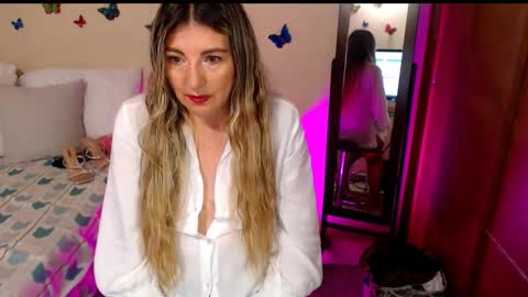 Jolie Mature online show from February 1, 10:41 pm