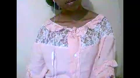 joliekah27 online show from April 16, 8:08 pm