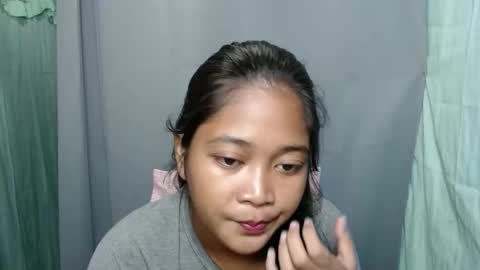 jonna2568 online show from September 25, 5:50 am