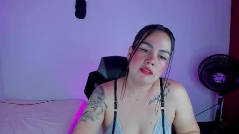 Juana Gate online show from December 17, 3:11 am