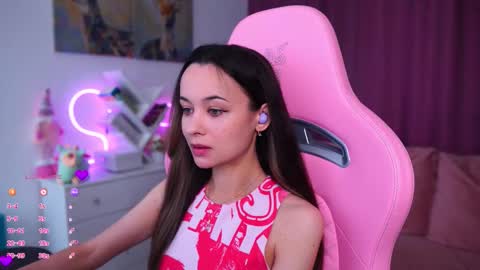 Angelina online show from October 10, 11:15 am