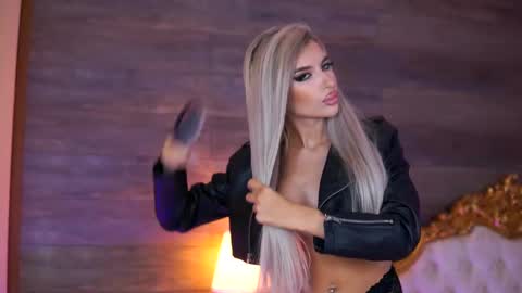 Jessye online show from September 24, 9:25 pm