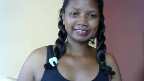 Snapshot of juicy_pretty chatting on March 12, 6:40 am stellah online show from March 12, 6:40 am