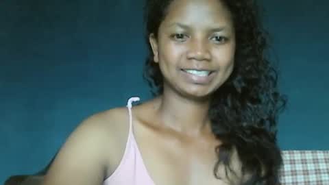 Snapshot of juicy_pretty chatting on December 28, 3:37 am stellah online show from December 28, 3:37 am
