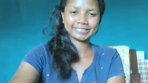 Snapshot of juicy_pretty chatting on January 6, 10:46 am stellah online show from January 6, 10:46 am
