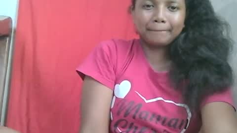 Snapshot of juicy_pretty chatting on December 2, 8:48 am stellah online show from December 2, 8:48 am