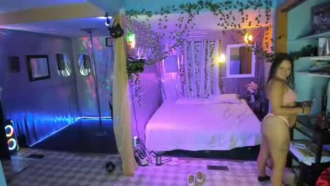 juicyjayxxx69 online show from September 26, 11:34 pm