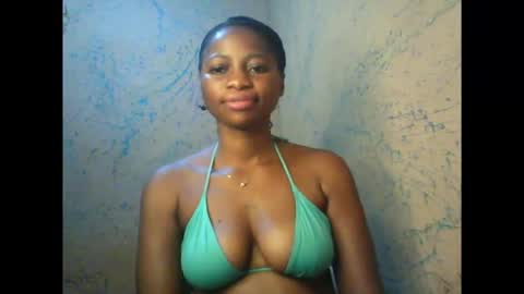 juicypiexx online show from December 14, 12:05 am