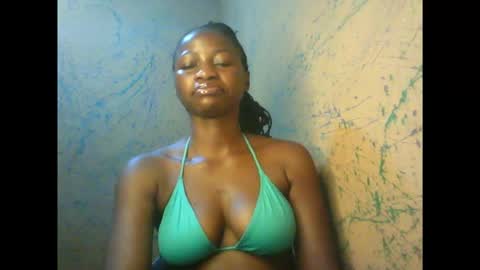 juicypiexx online show from September 15, 1:03 am