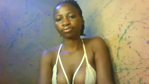 juicypiexx online show from September 12, 11:12 pm